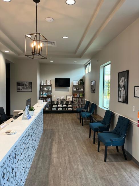 Heritage Oaks Lobby Reception